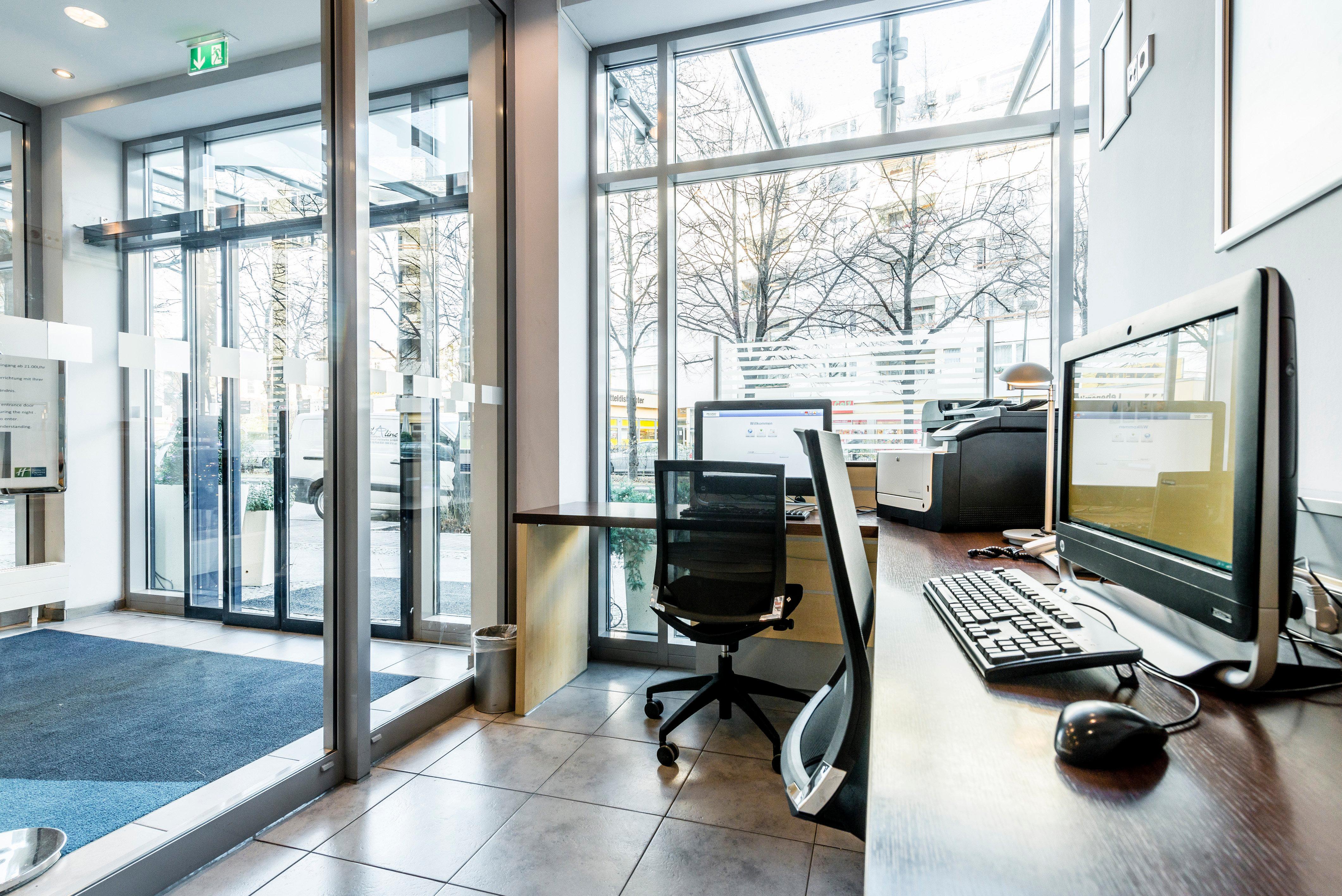 Holiday Inn Express Berlin City Centre By Ihg Exterior foto