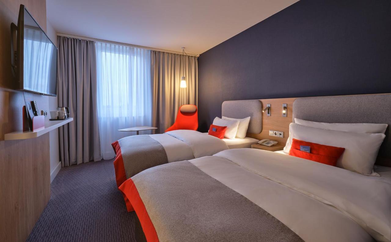 Holiday Inn Express Berlin City Centre By Ihg Exterior foto