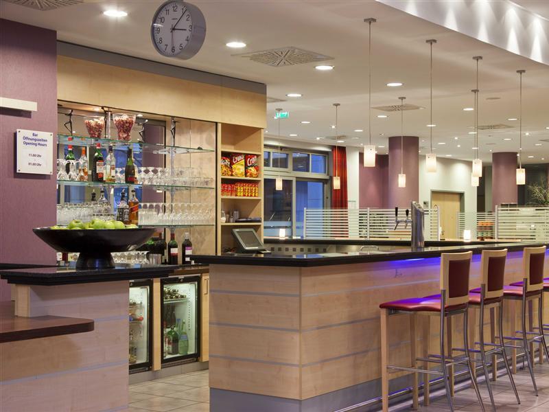 Holiday Inn Express Berlin City Centre By Ihg Exterior foto