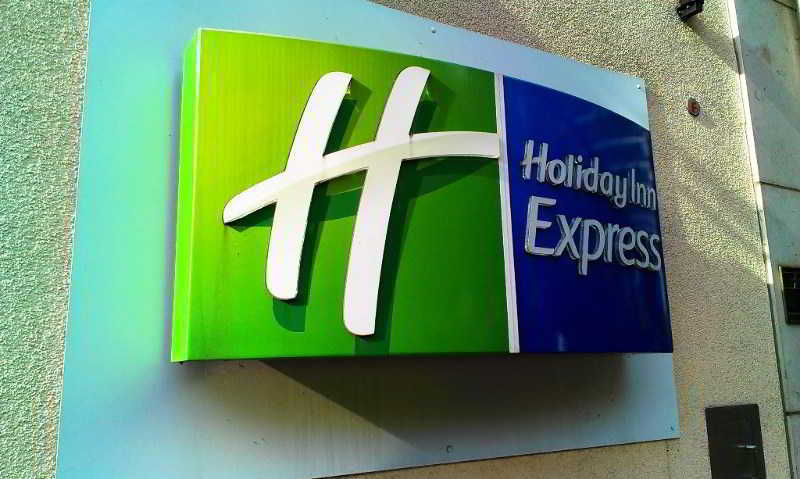 Holiday Inn Express Berlin City Centre By Ihg Exterior foto